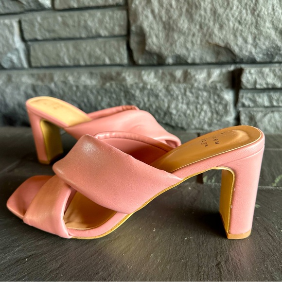 Pink Sandals - Picture 2 of 3